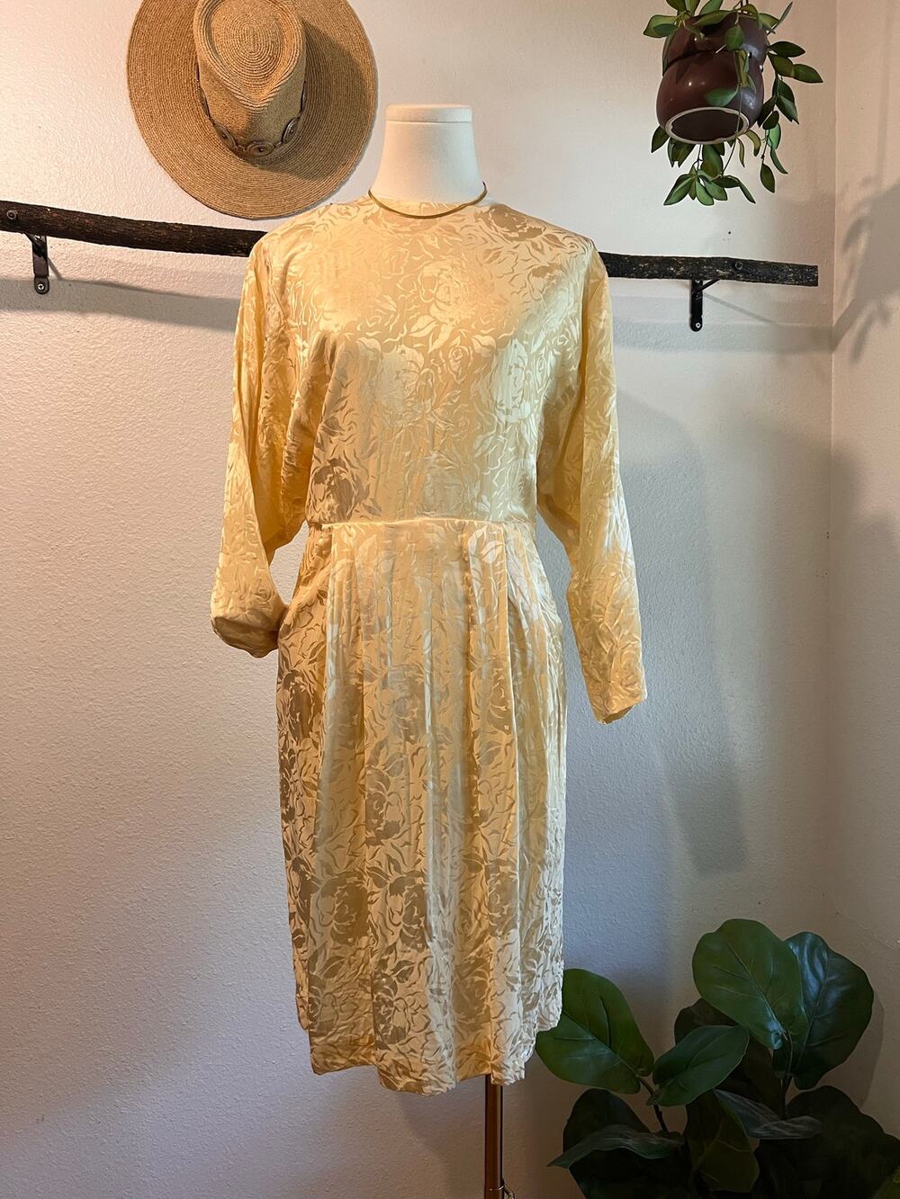 Vintage 1980s Carolyne Barton Silk Rose Floral Long Sleeve Pockets Dress Size 10